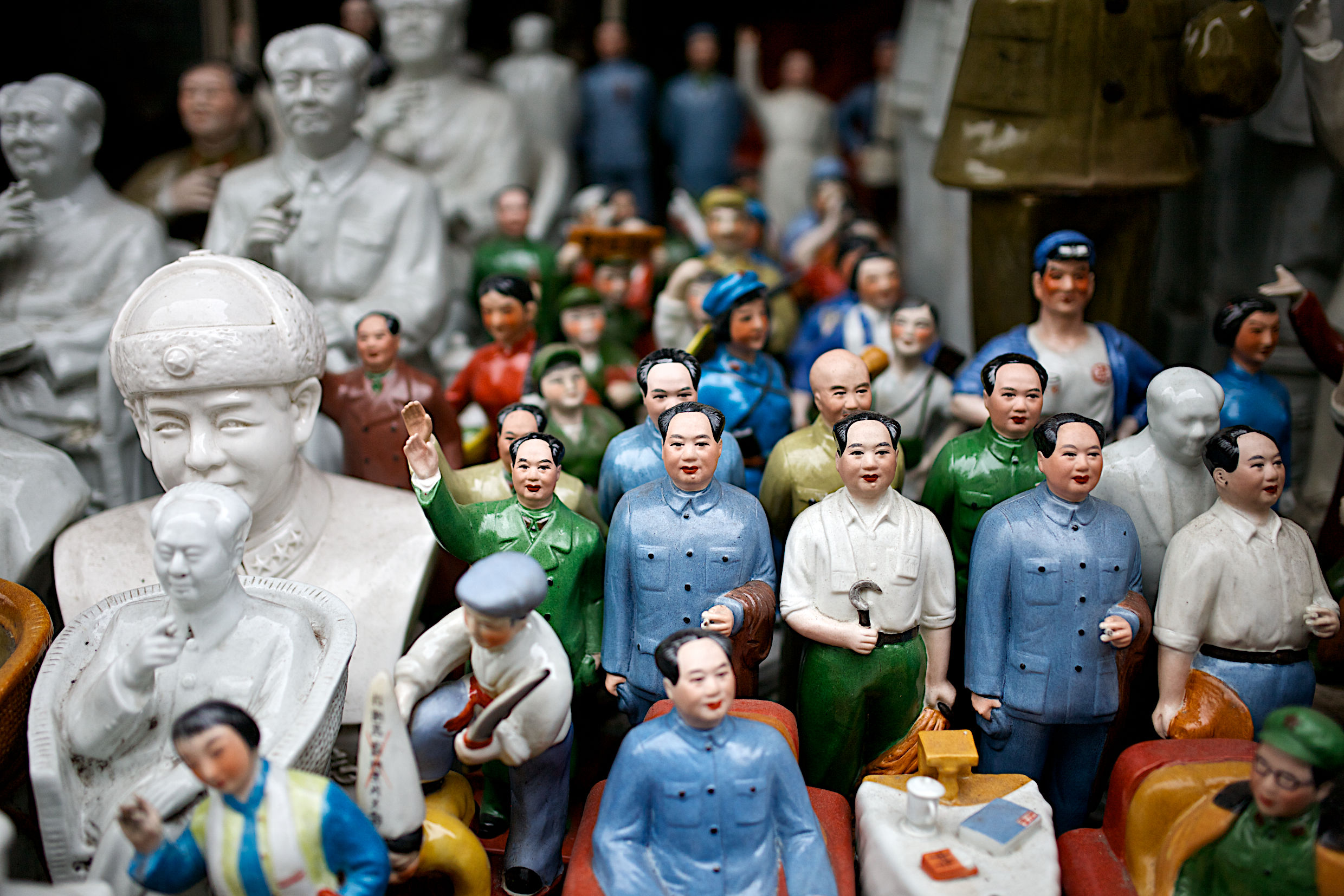 Propaganda, statuine dei leader