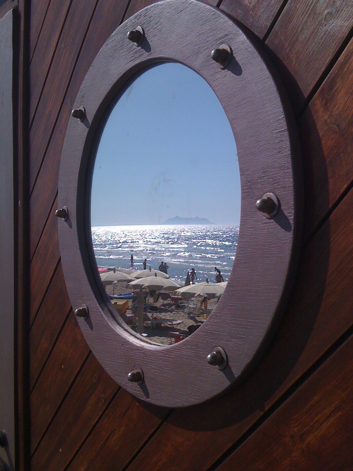 Looking at the world from a porthole