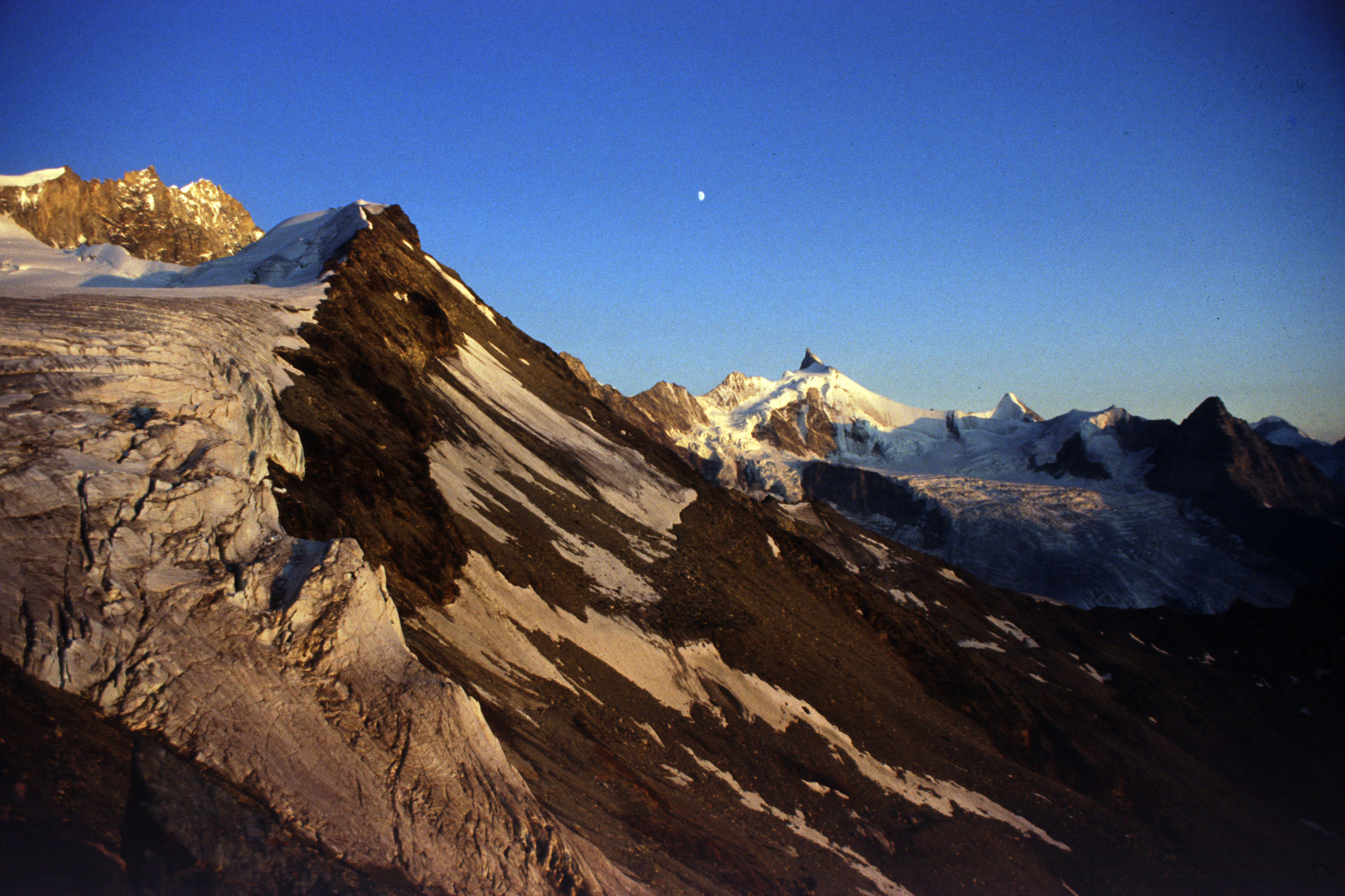 Tramonto alla Cabane du Traciit