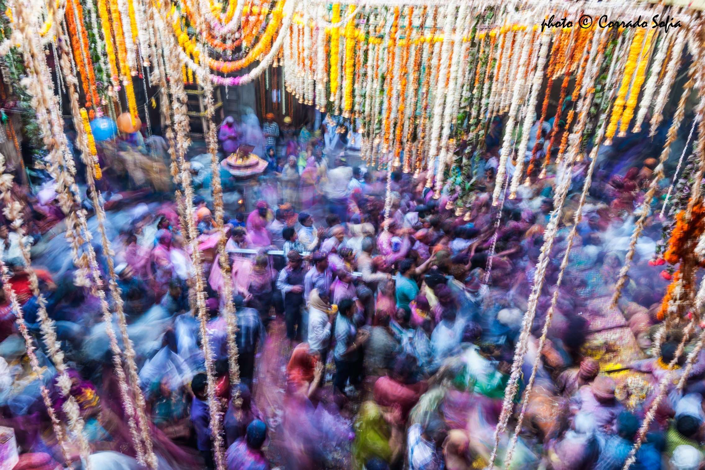 Holi - Keep on moving