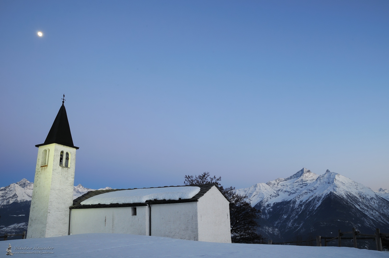 In front of the (Great) Heaven