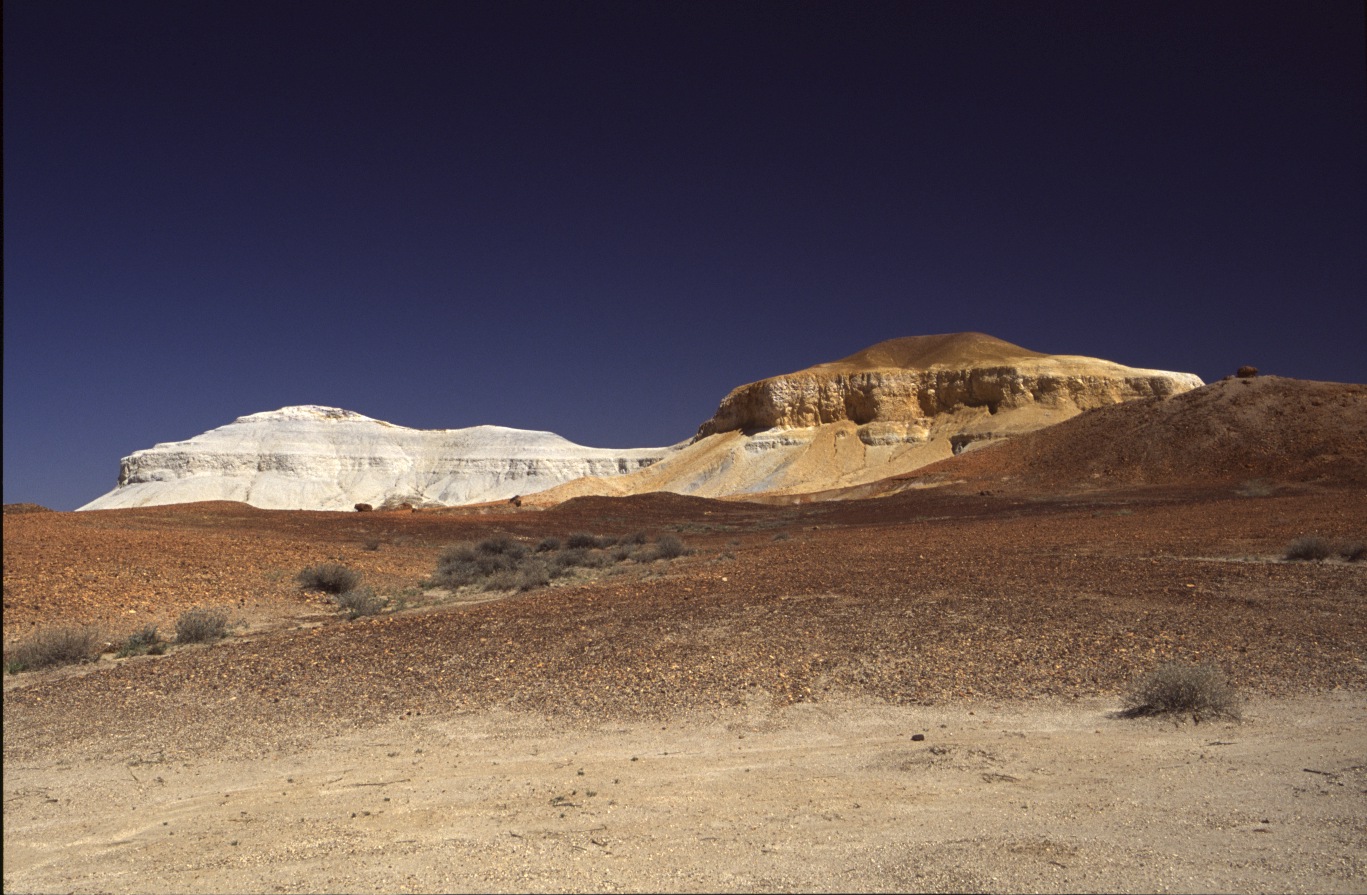 desert in Coober Pedy