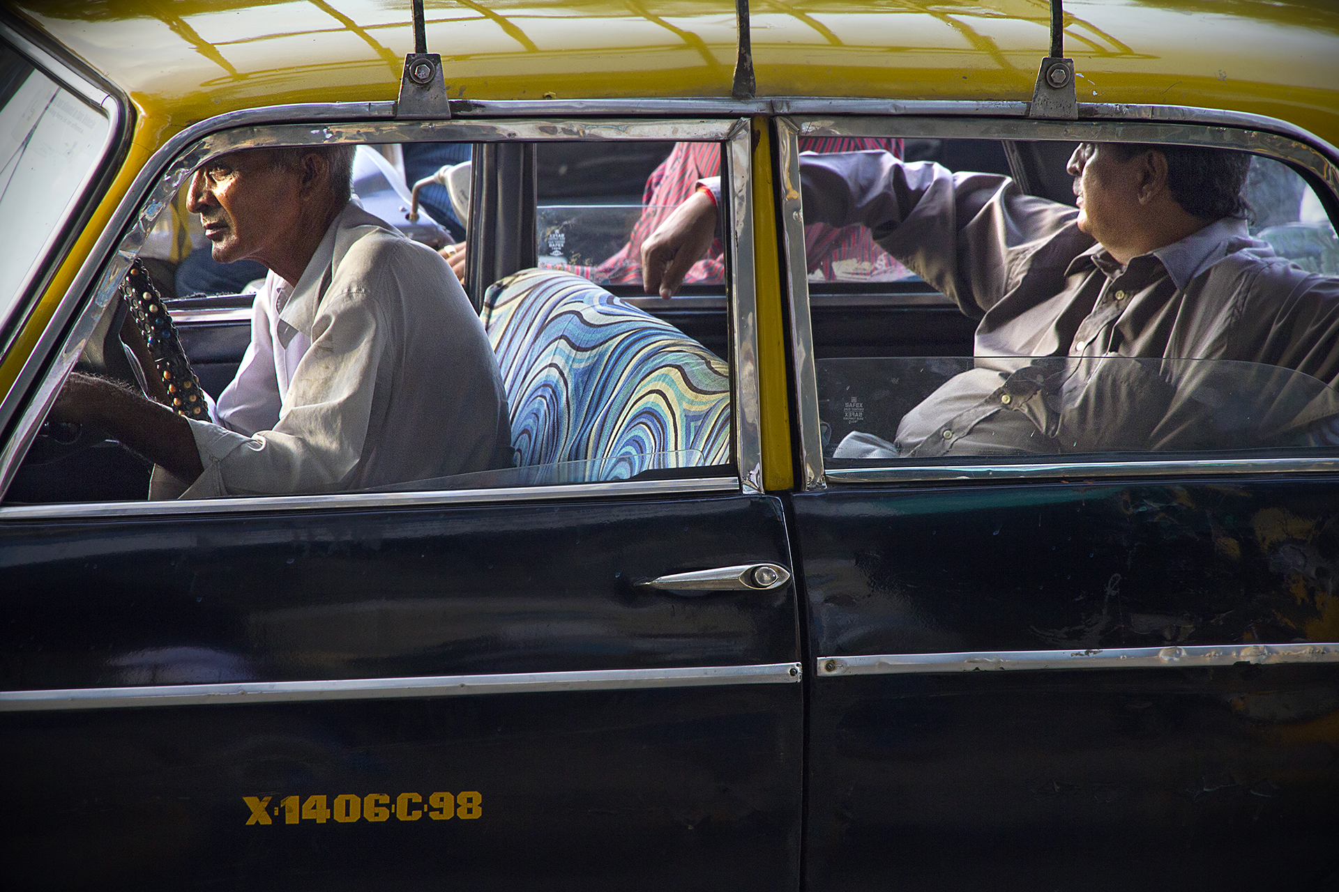 Black and yellow taxi