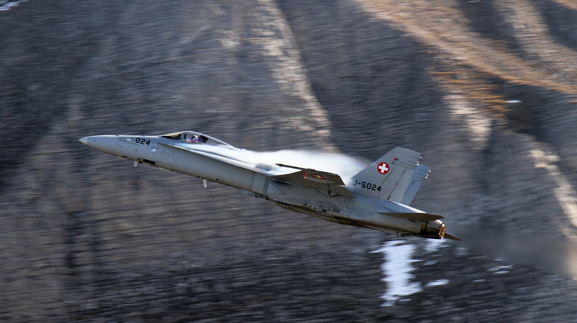 Axalp F18 I