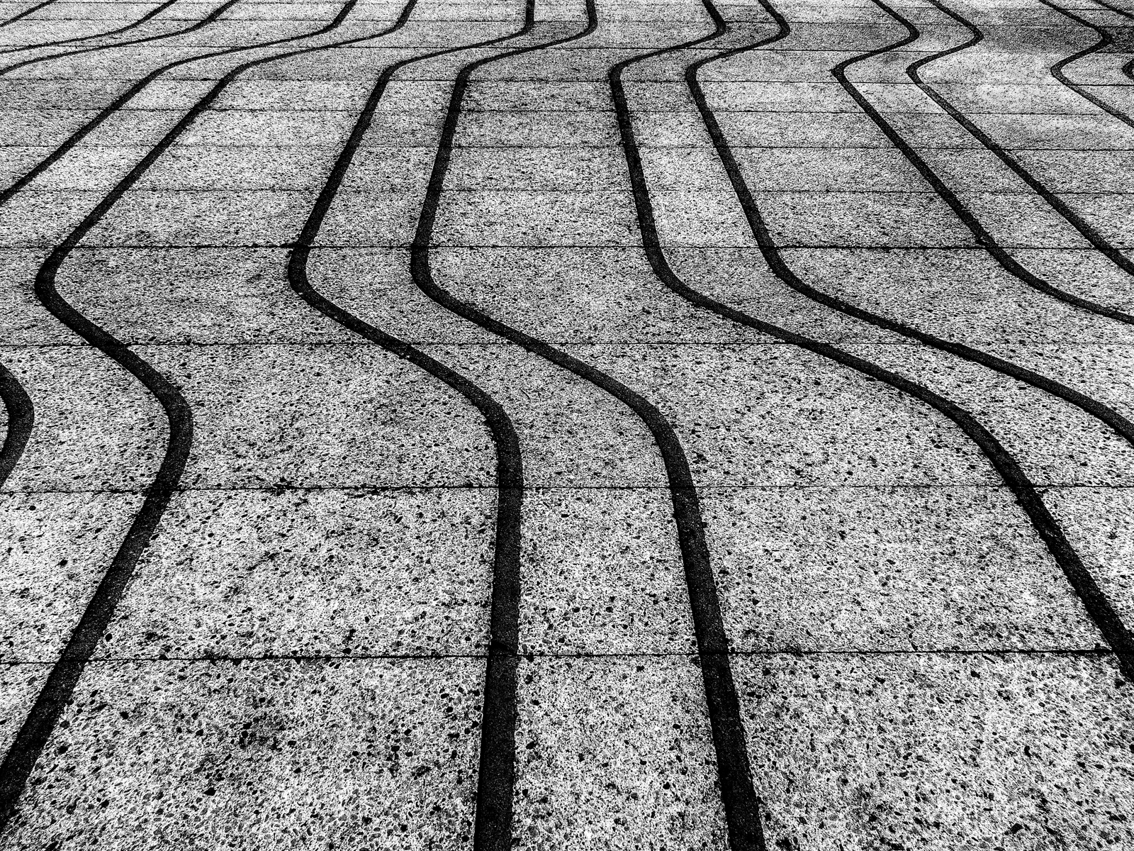 Ground & Lines