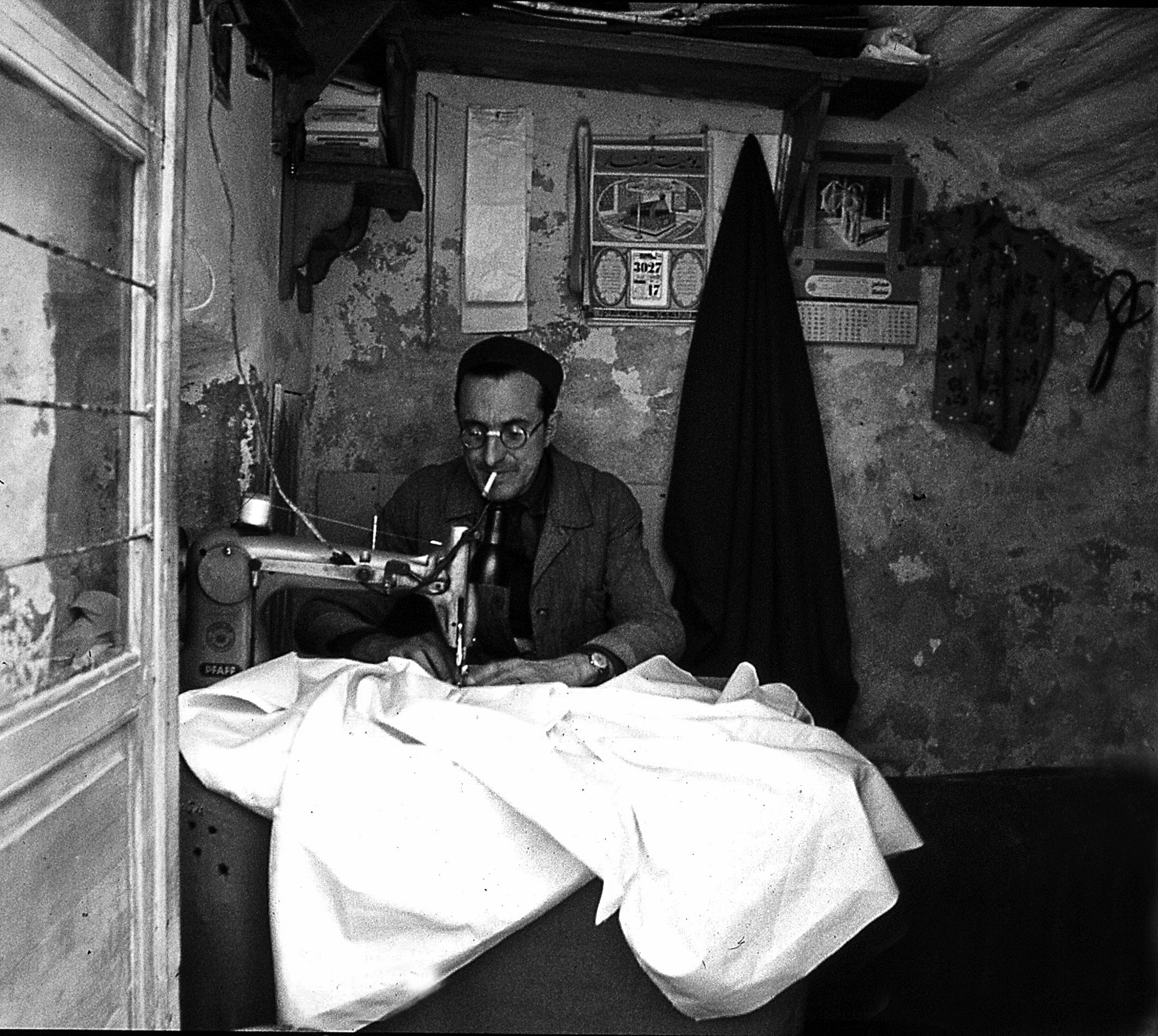 Tunisia:sartoria locale anno1970