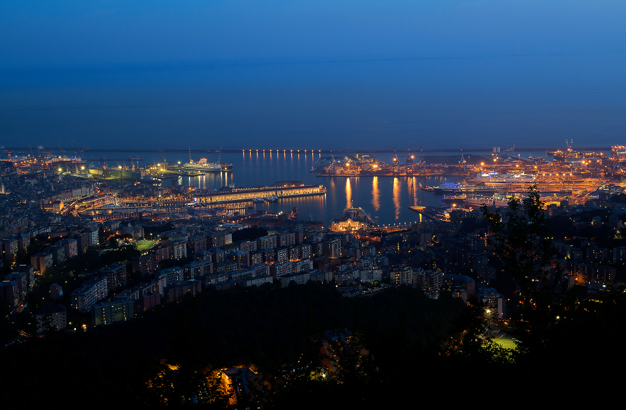 Il porto di Genova