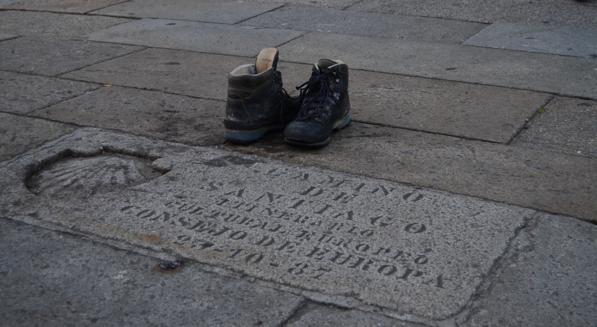 Santiago di Compostela - le scarpe del pellegrino