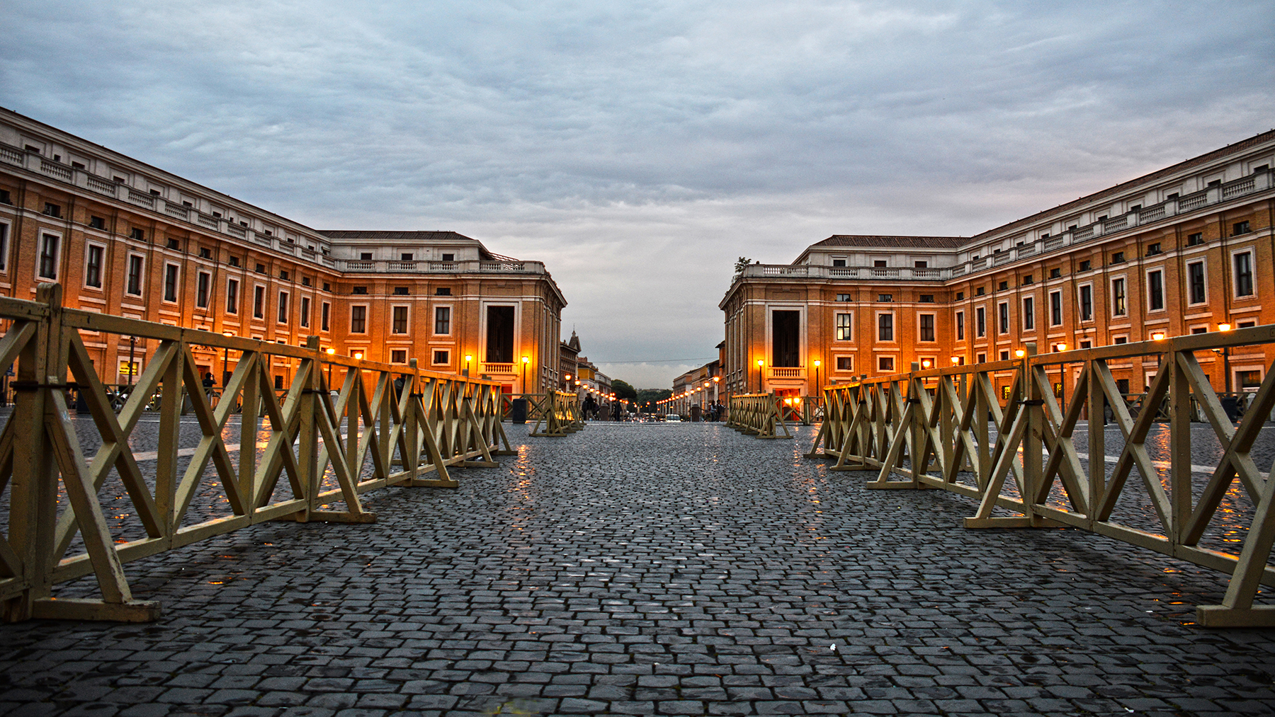 Piazza San Pietro insolito punto di vista