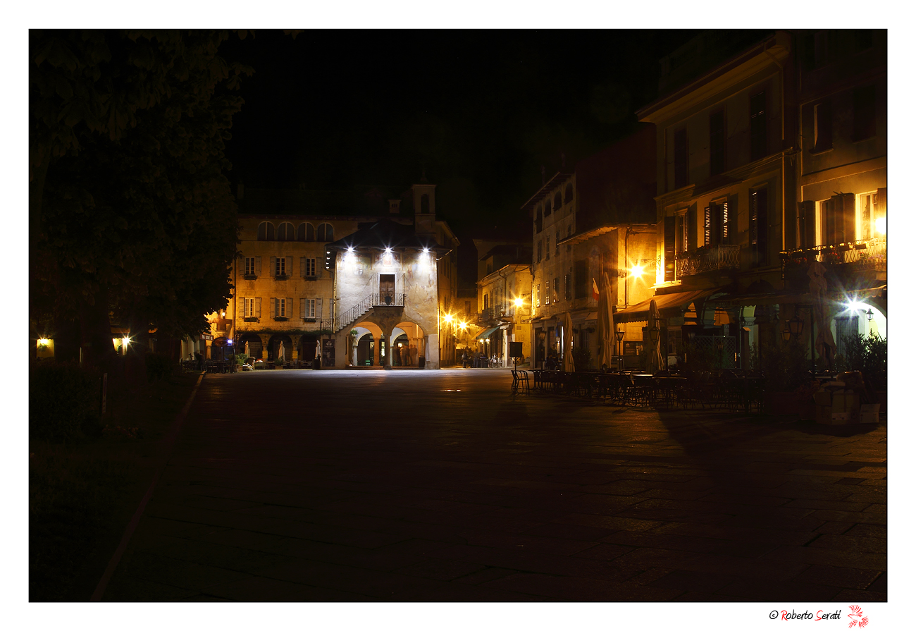 Piazza illuminata