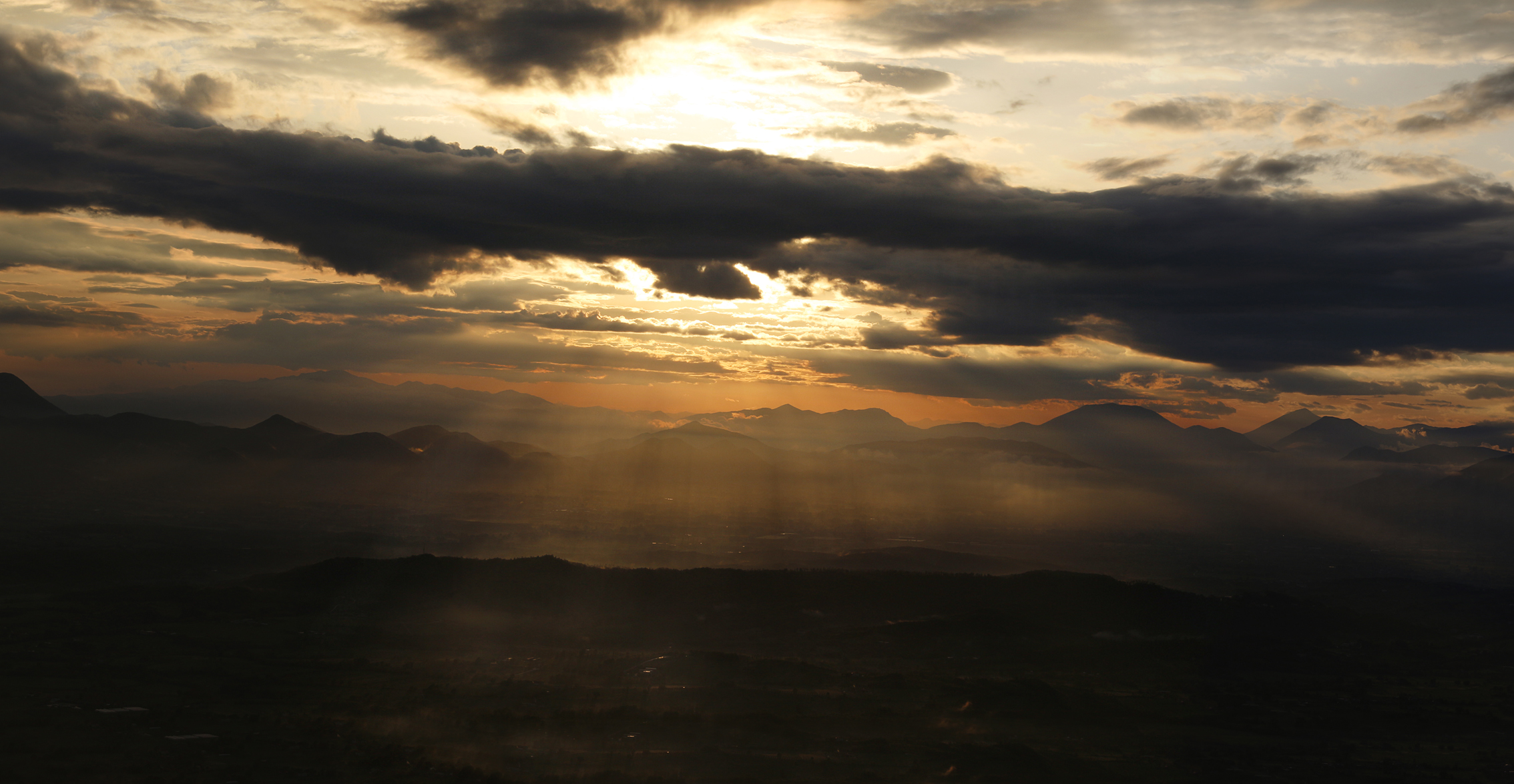 agli sgoccioli del giorno