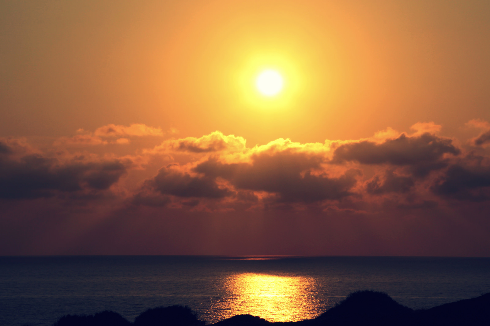 The sunsets of the Catalan Coast