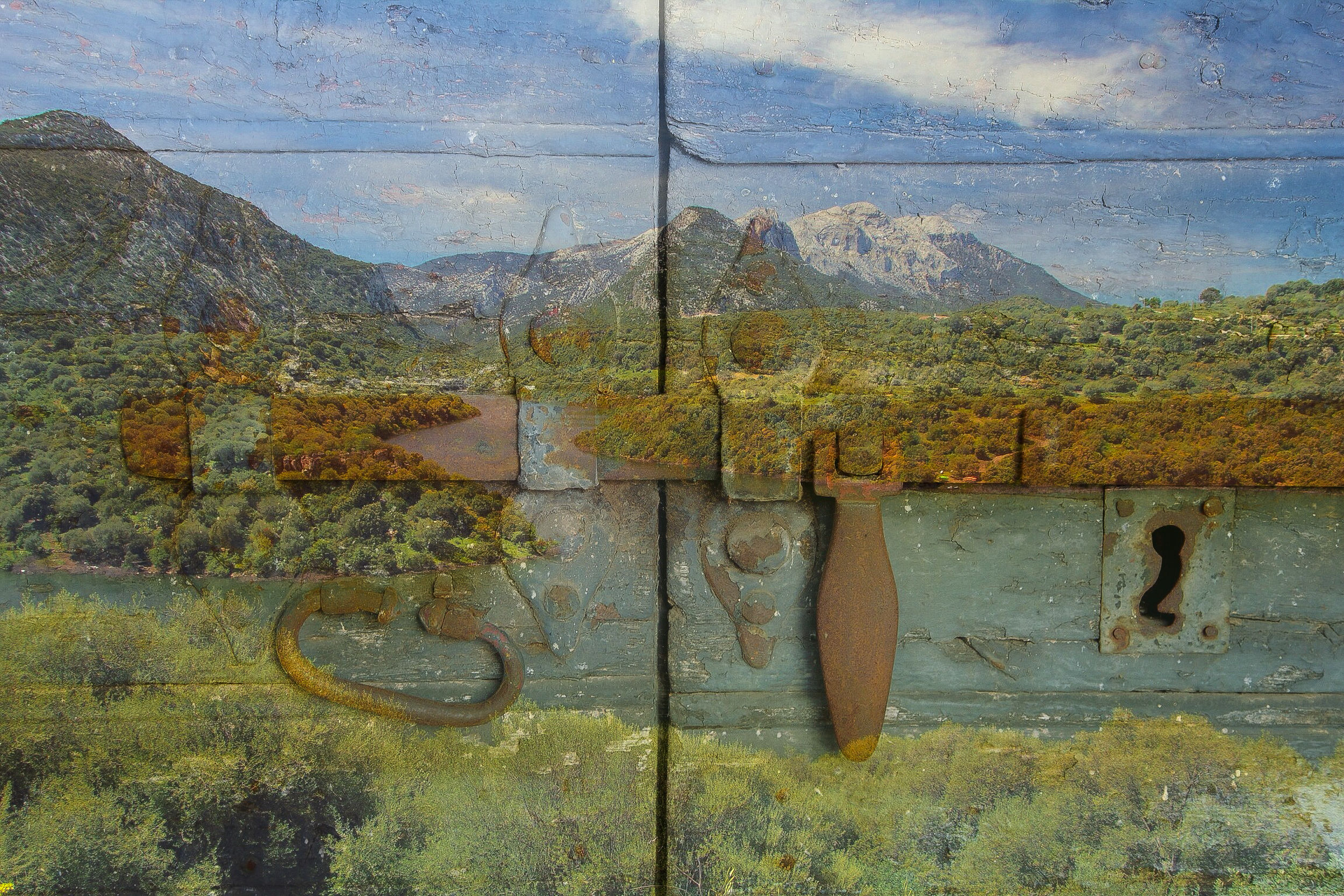 Dietro una porta..troverai sempre qualcosa da osservare