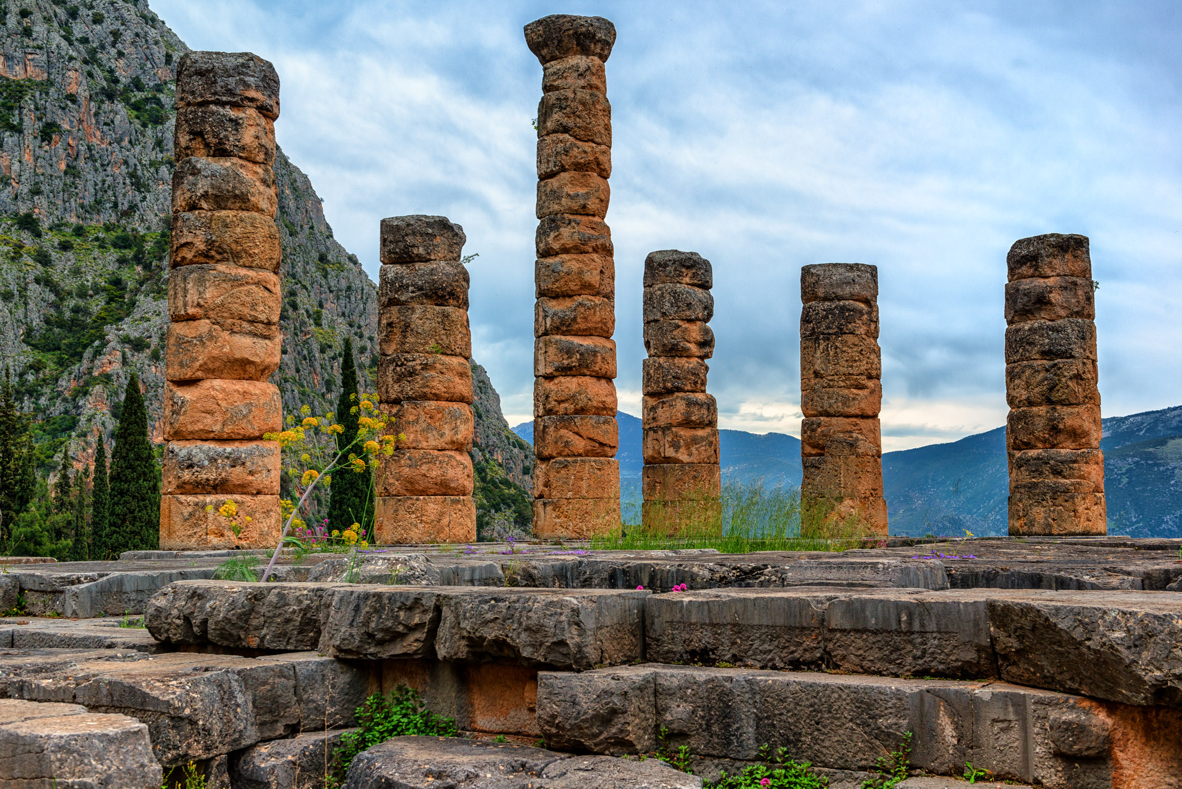 Grecia centrale - Delfi - Tempio di Apollo Rovine
