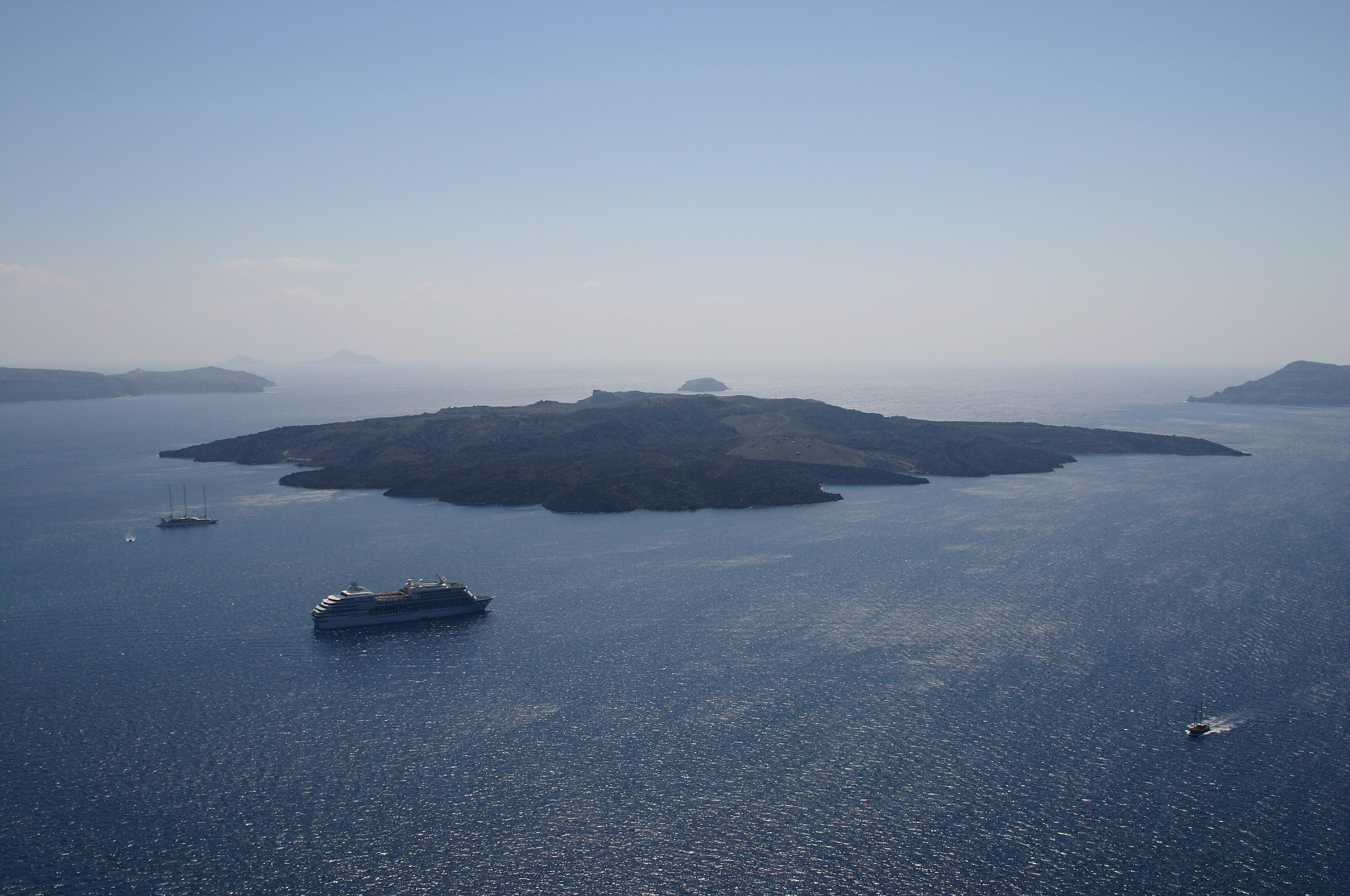 The volcano at Santorini / Greece