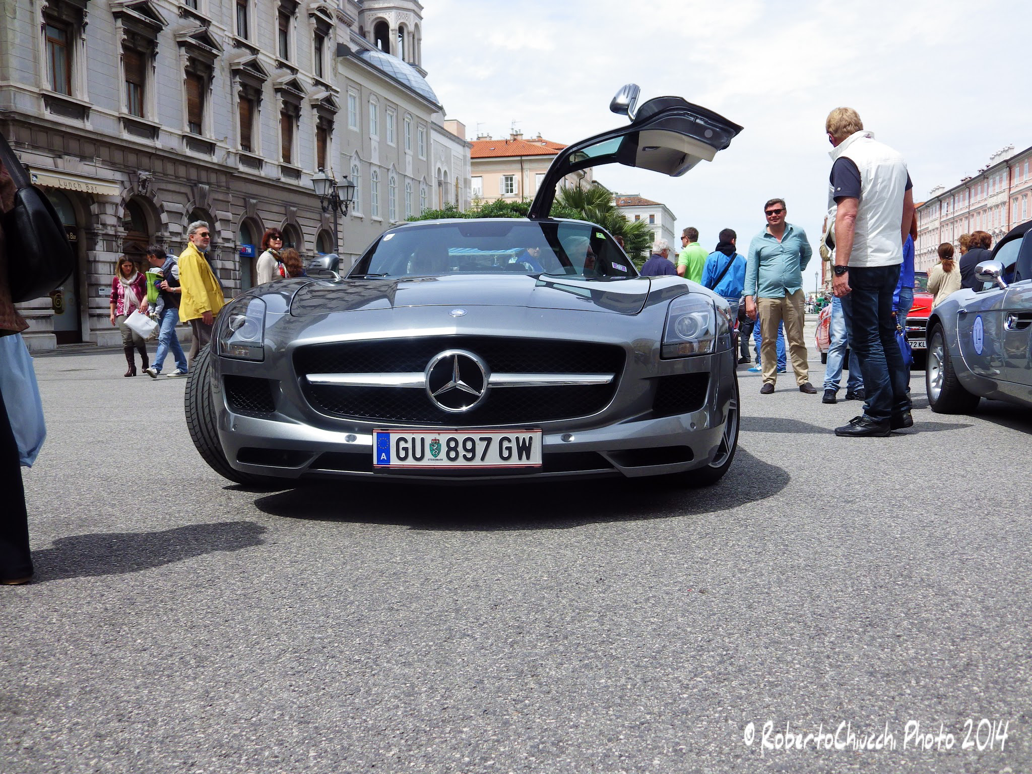 Mercedes SLS AMG