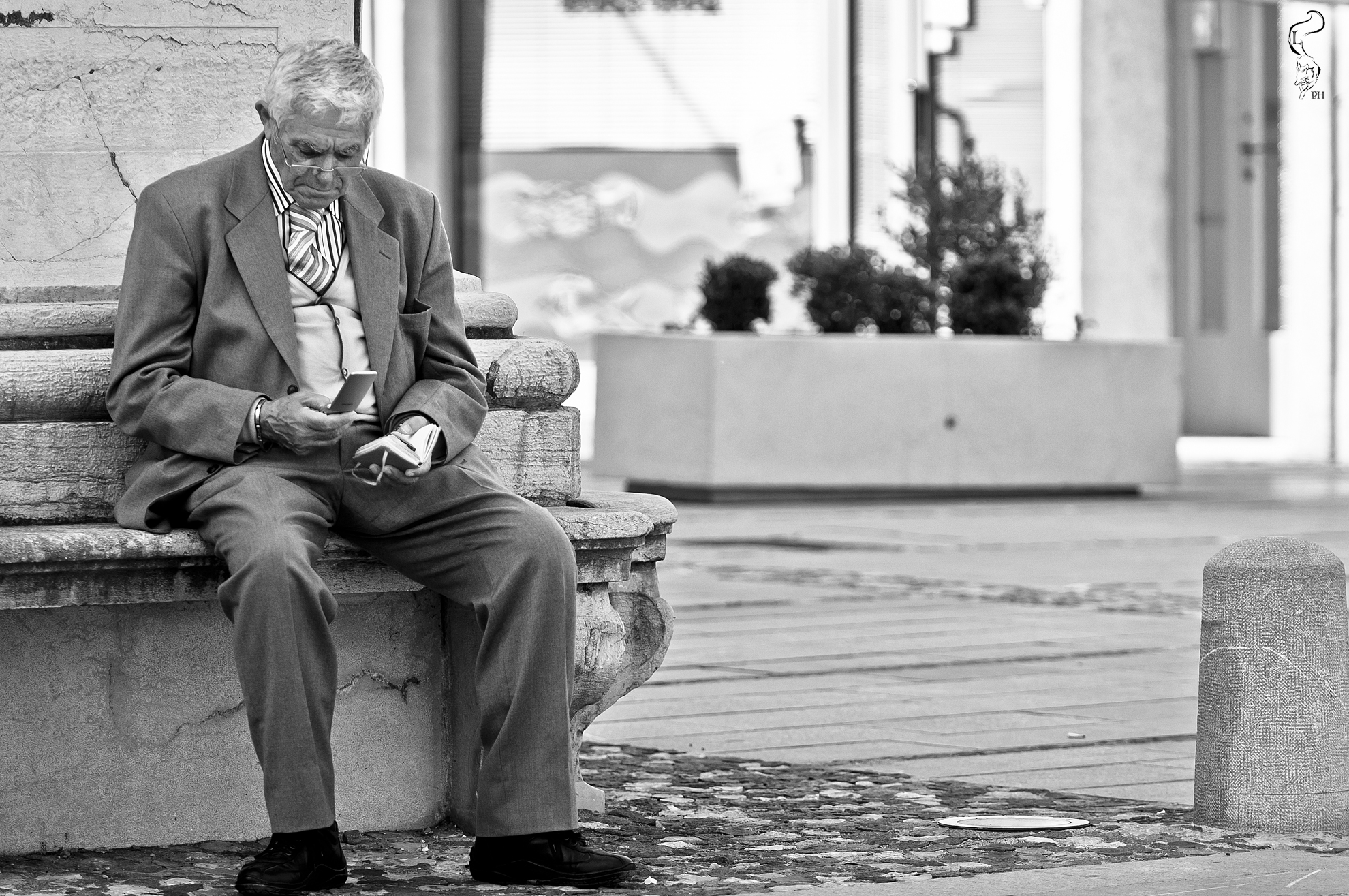 Le vecchie abitudini non si perdono mai...