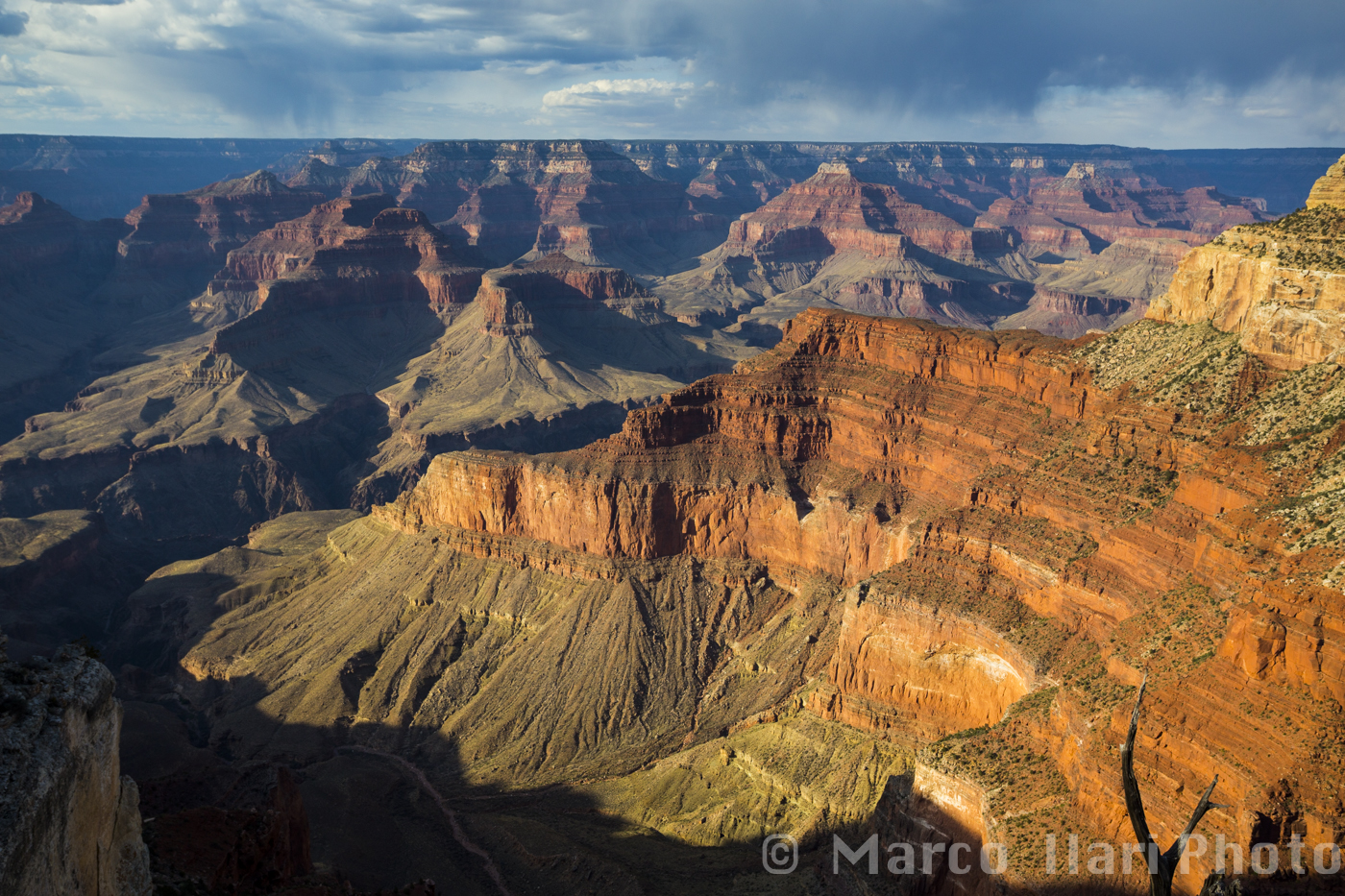 Golden hour at the Grand Canyon
