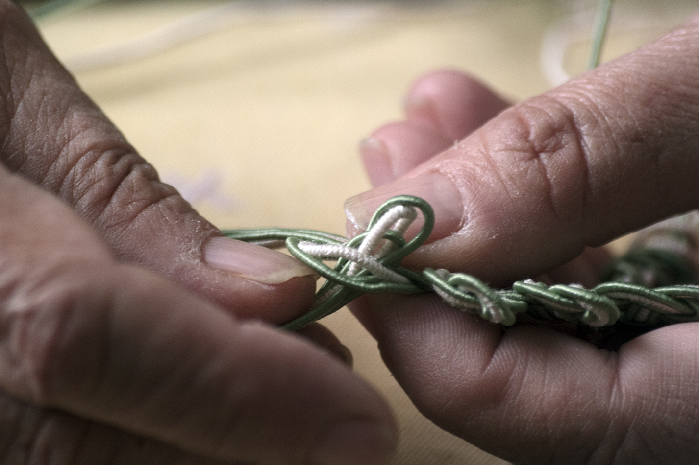 Technique of building a decorative knot (2)