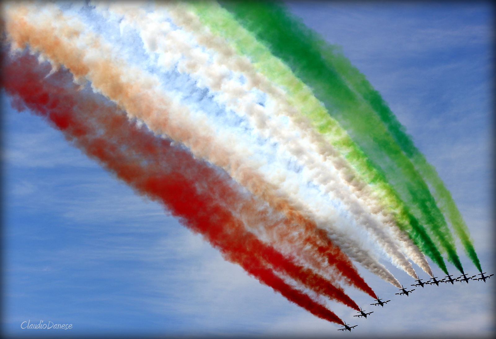 Arrows tricolor