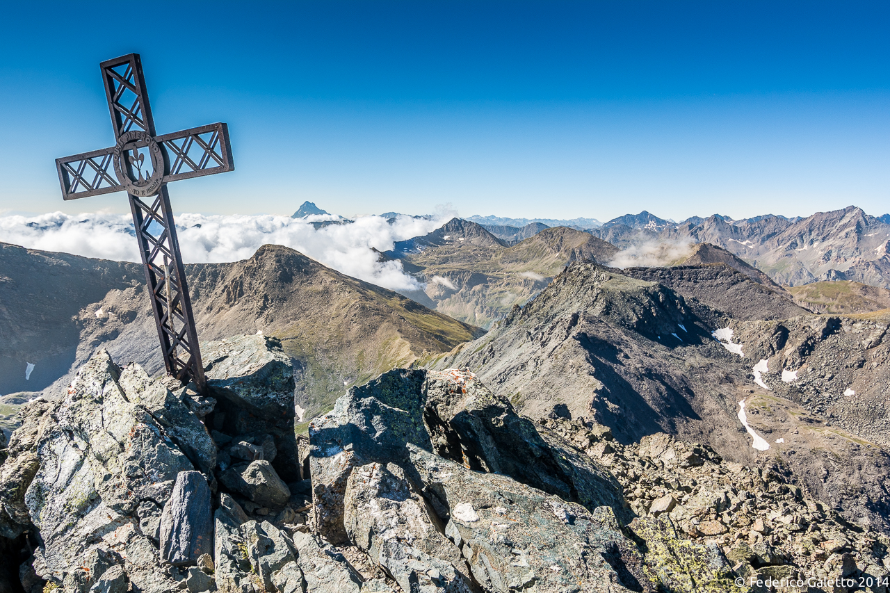 Su, nel cielo degli Dei