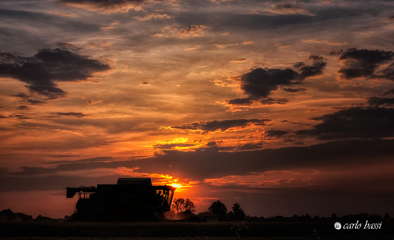 lighthouse 'late for dinner