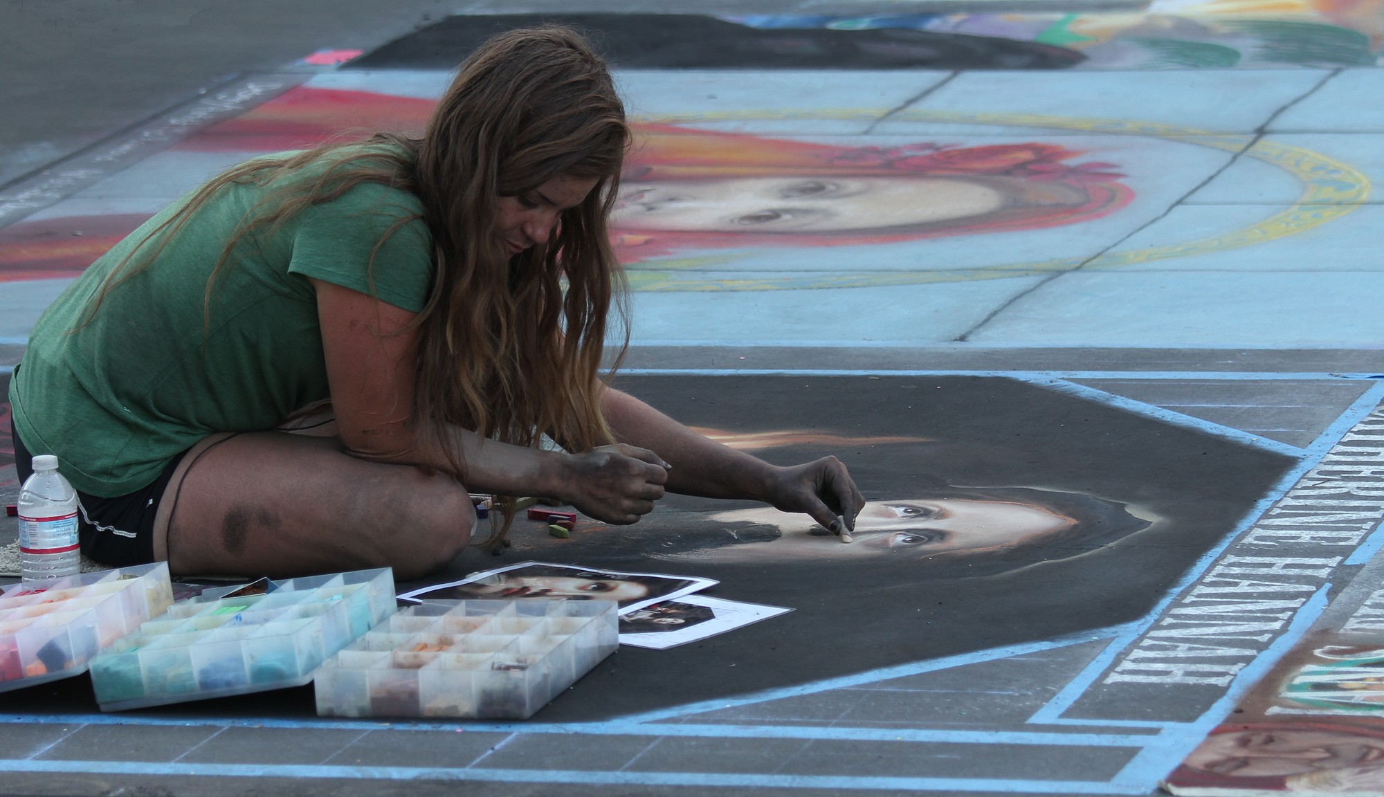 Asphalt drawing artist 2