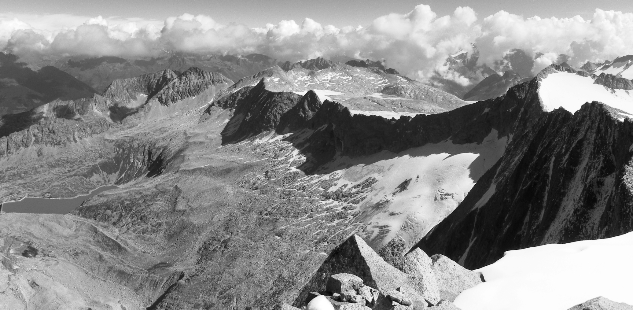 Vista dalla cima del monte Adamello