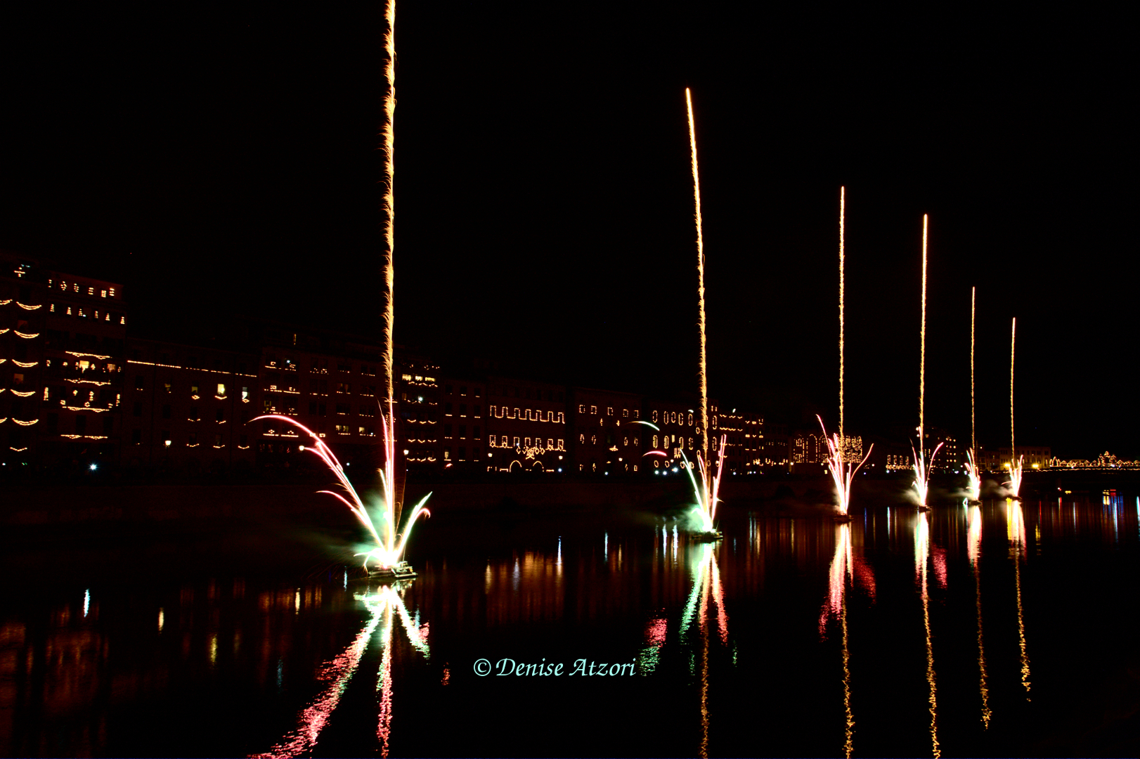 A light that is emitted from the water