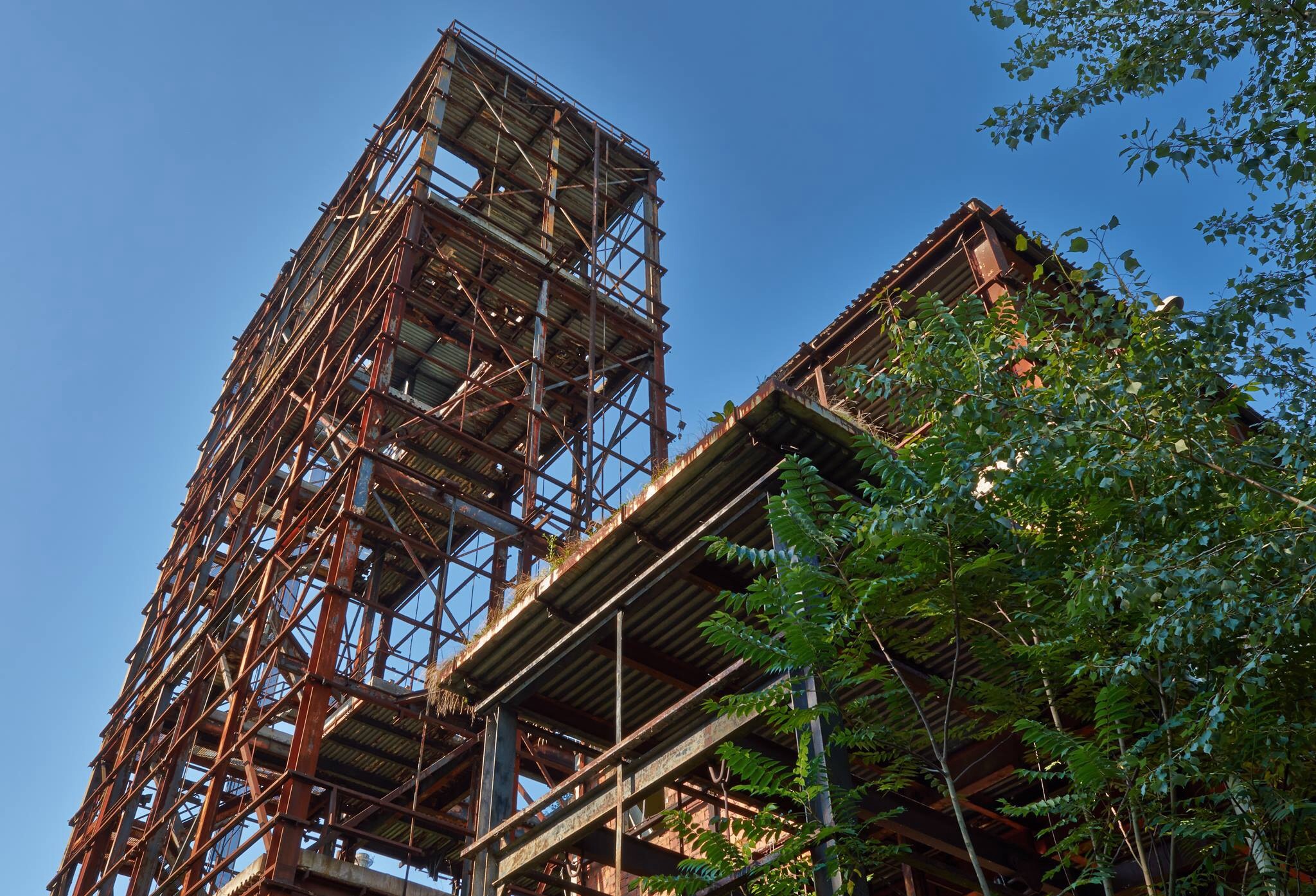 Una parte della vecchia cartiera Vita Mayer di Cairate