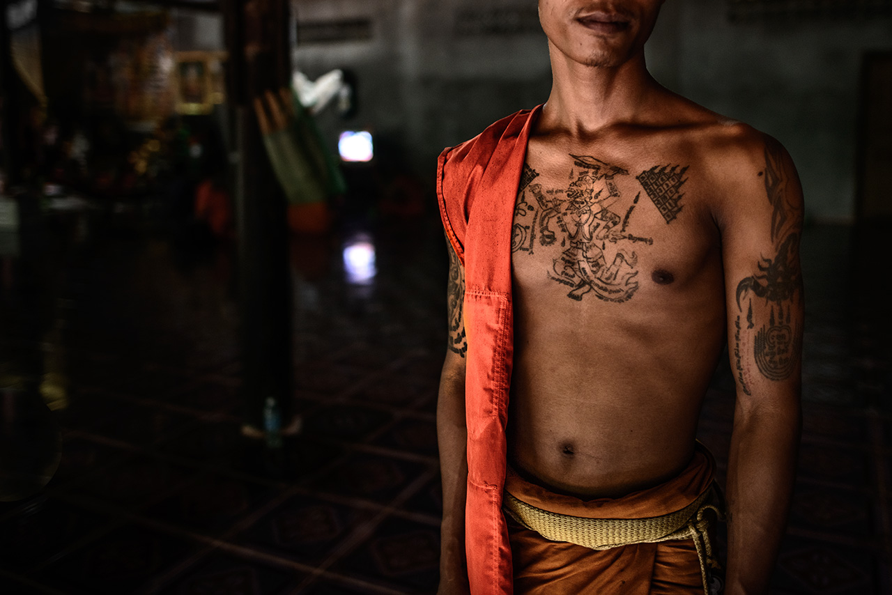 Naga and Buddha, Cambogia