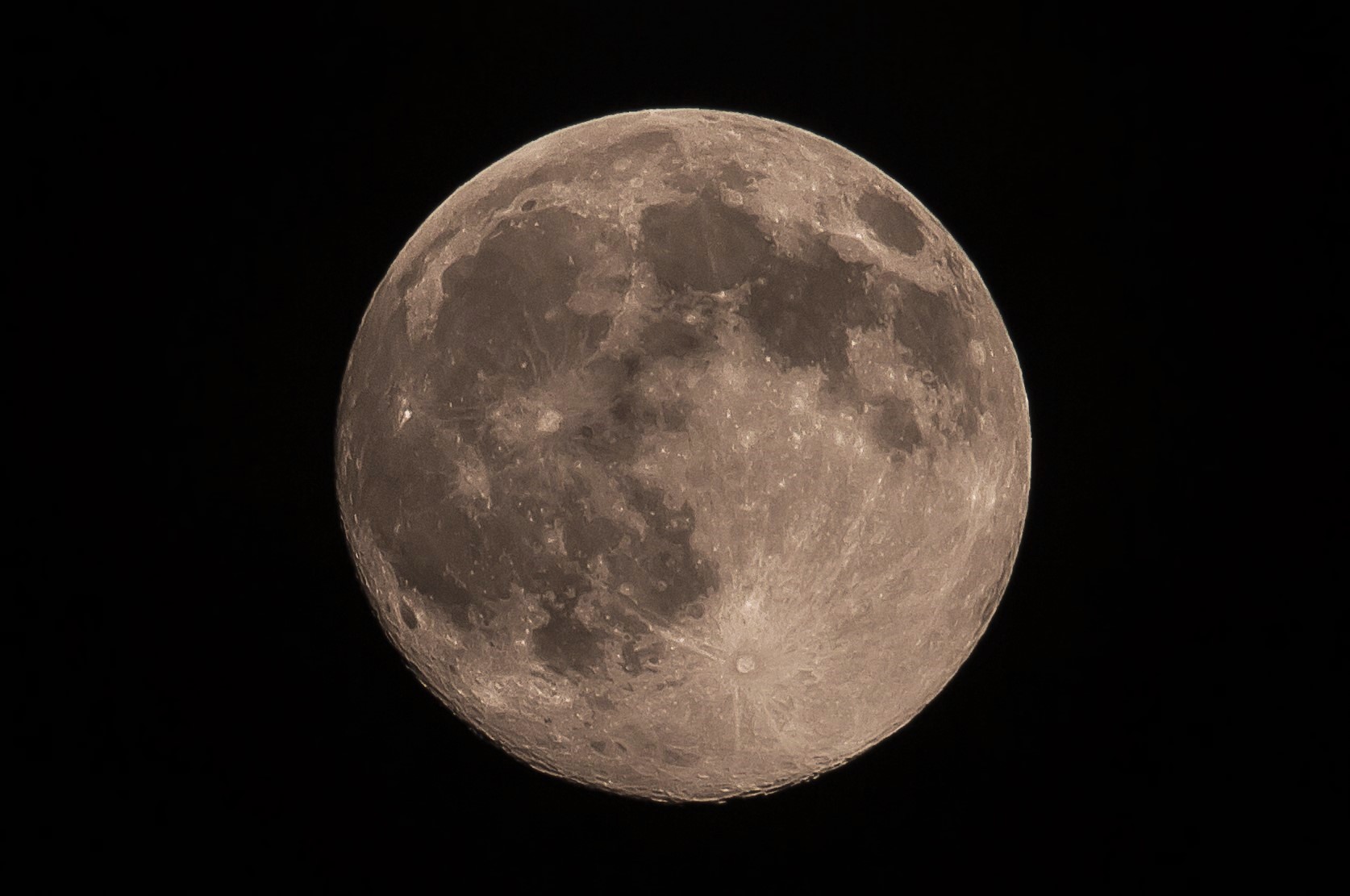 Luna (quasi) piena del 11 Luglio