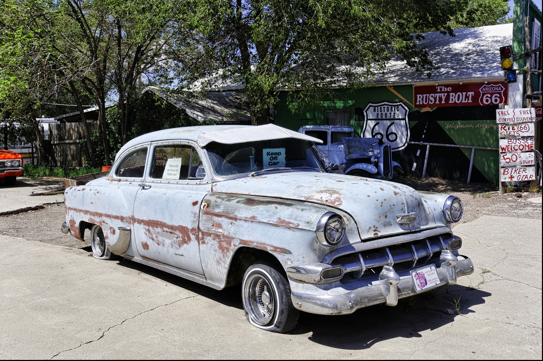 Vecchia auto sulla Route 66