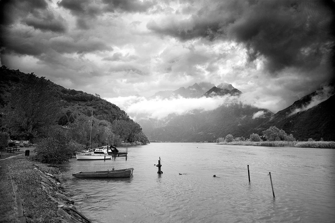 Lago di Mezzola prima del temporale