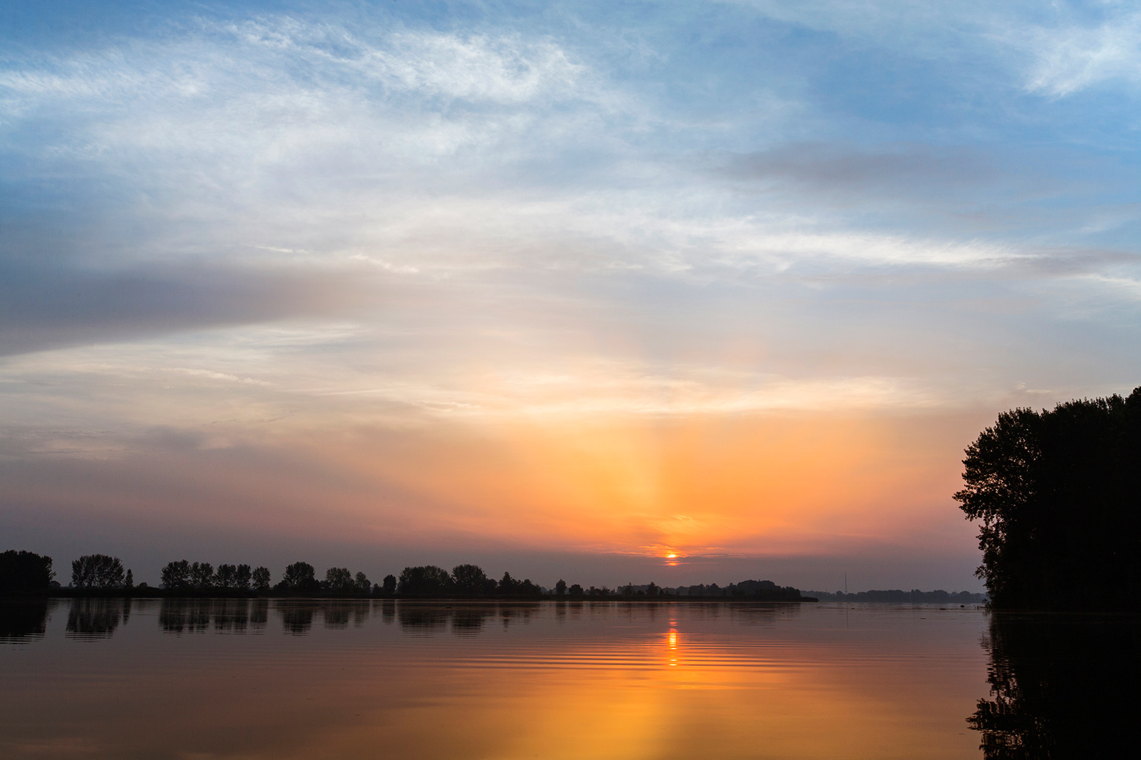 Alba sul lago di Mantova (2)