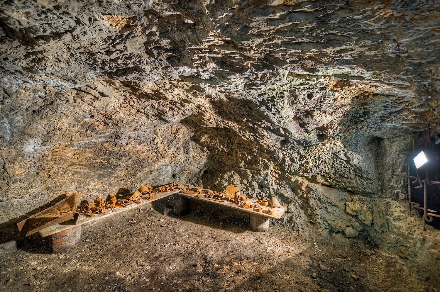 Caverne del Nagia Grom 2