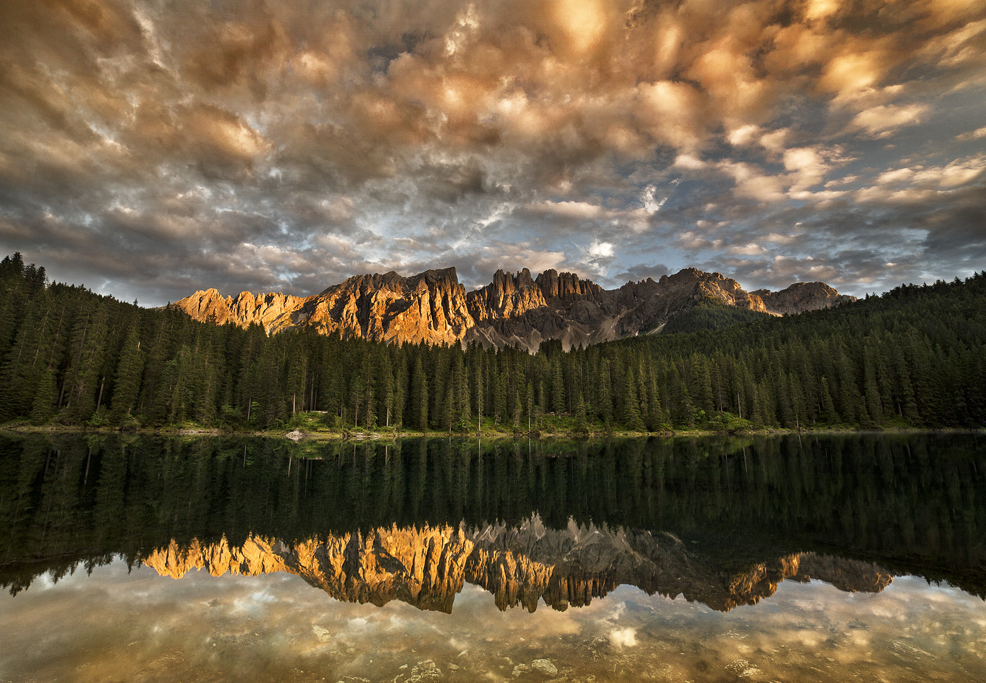 Lago di Carezza
