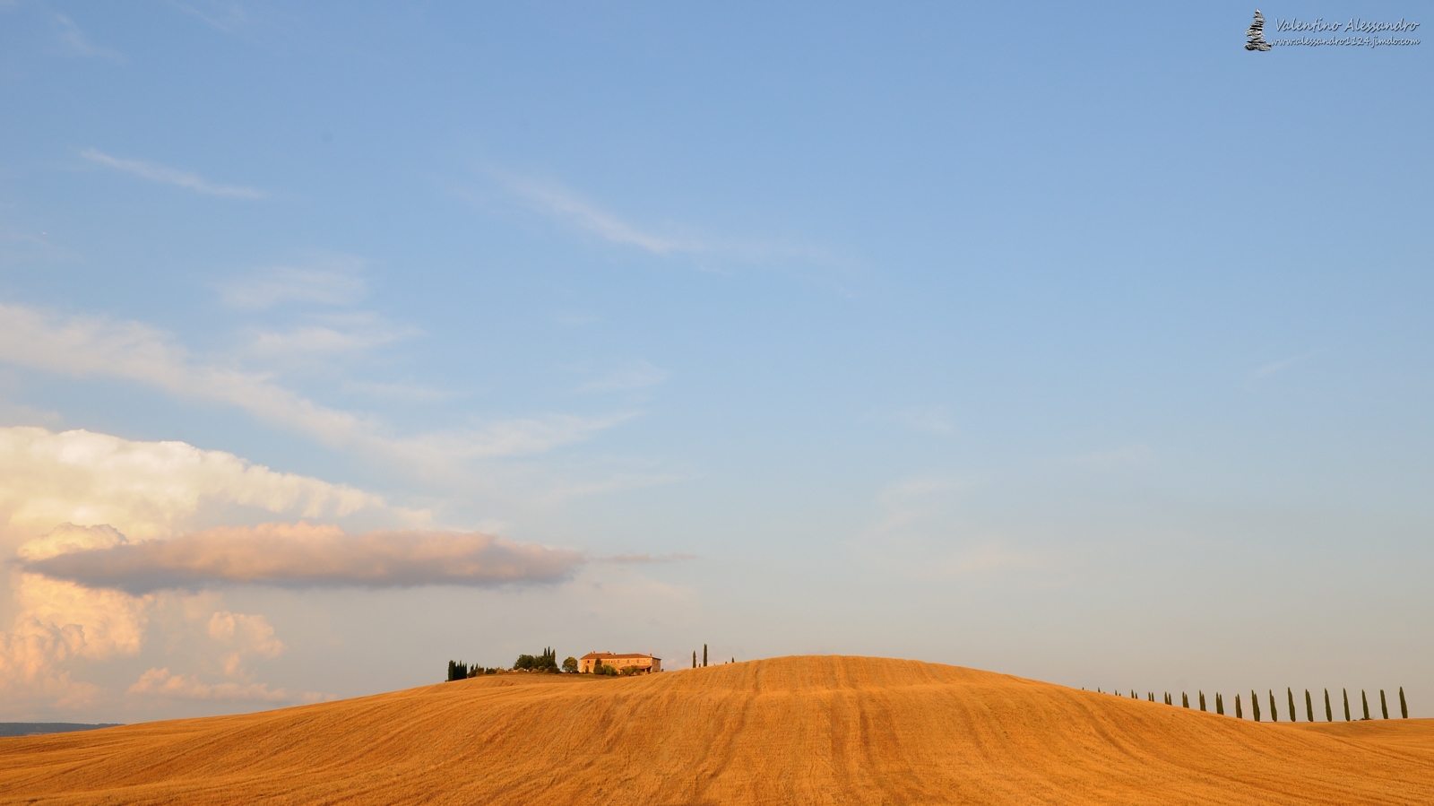 the sky above the Val d'Orcia