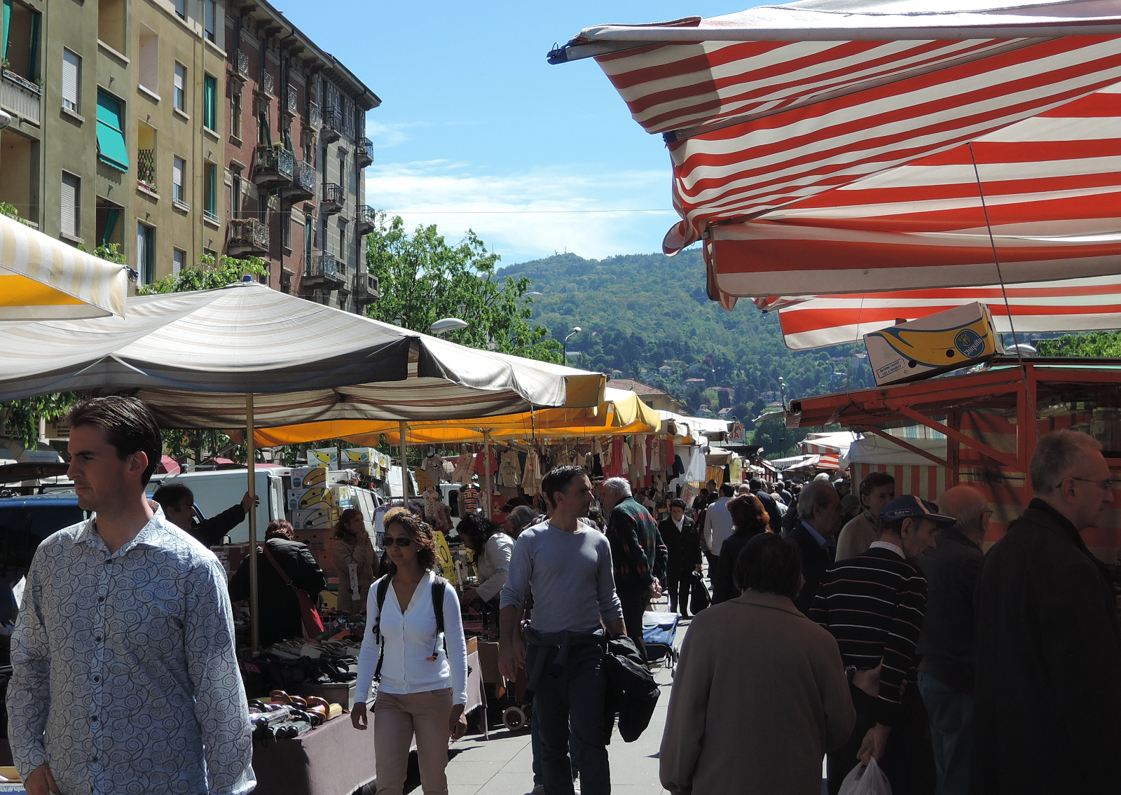 Al mercato con... la scorta