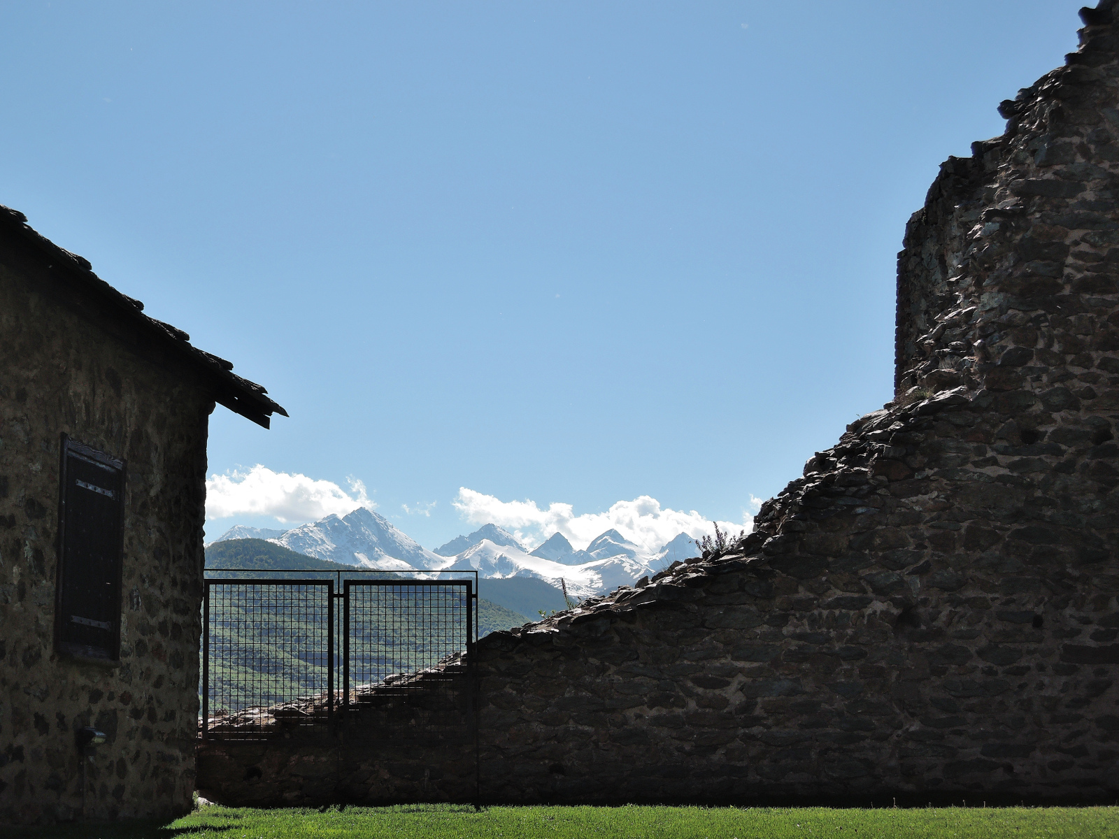 Scorcio dalla Sacra di San Michele