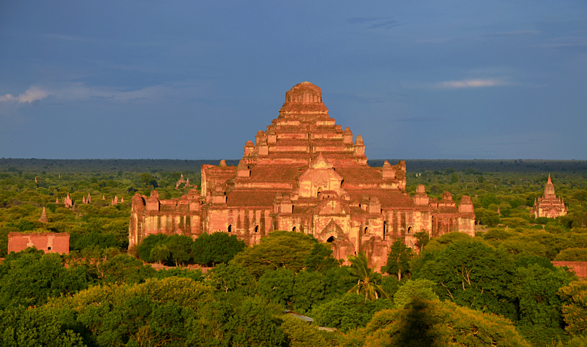 Bagan, in attesa del tramonto
