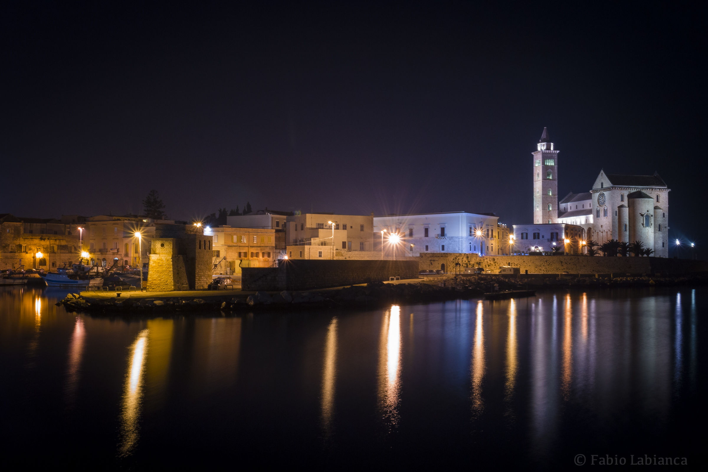 Trani, di sera