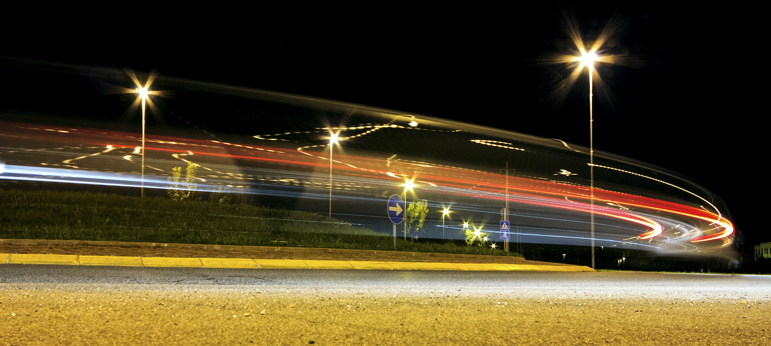 Beams of light on the roundabout