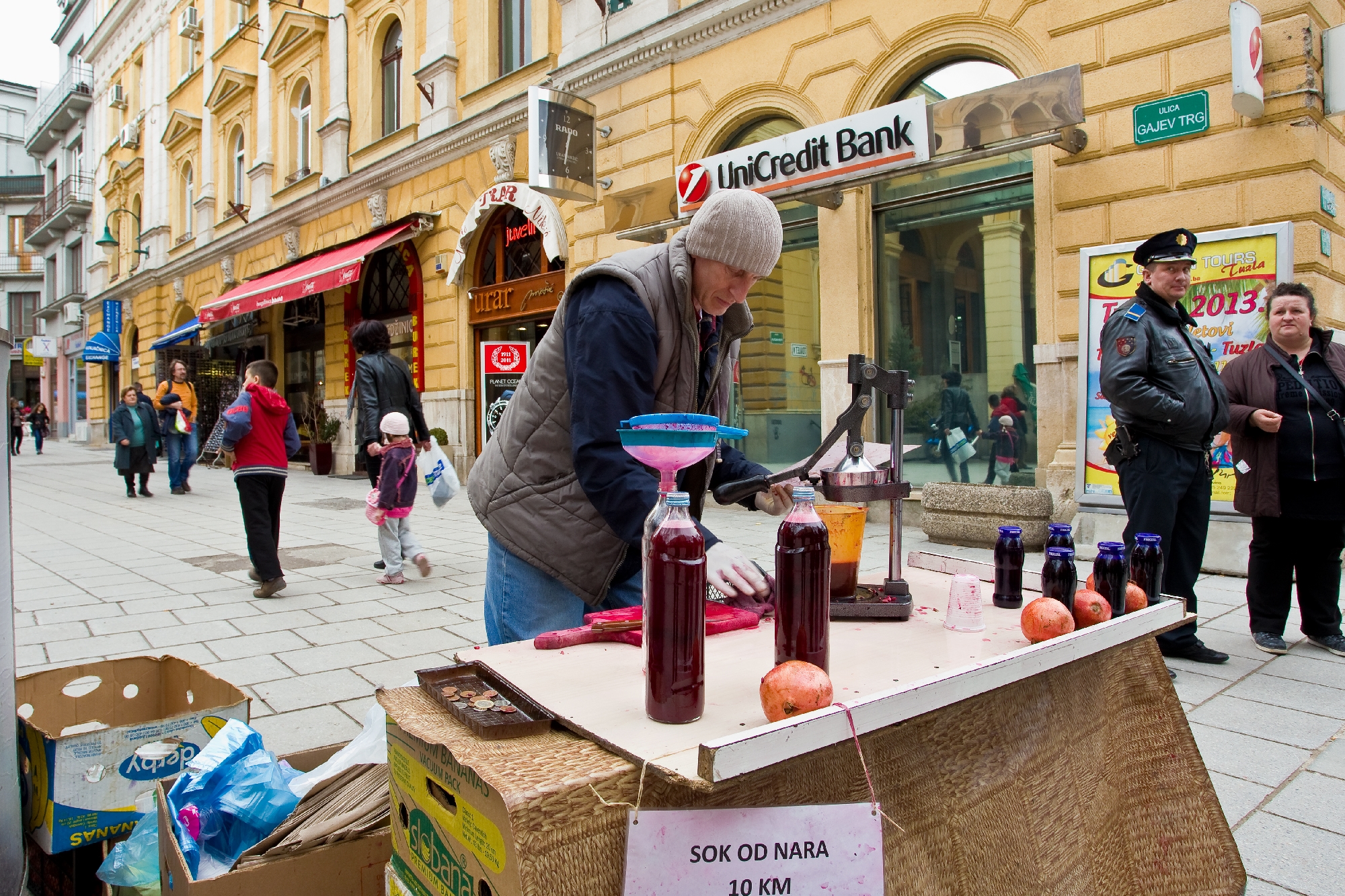 venditore di succo di melograno