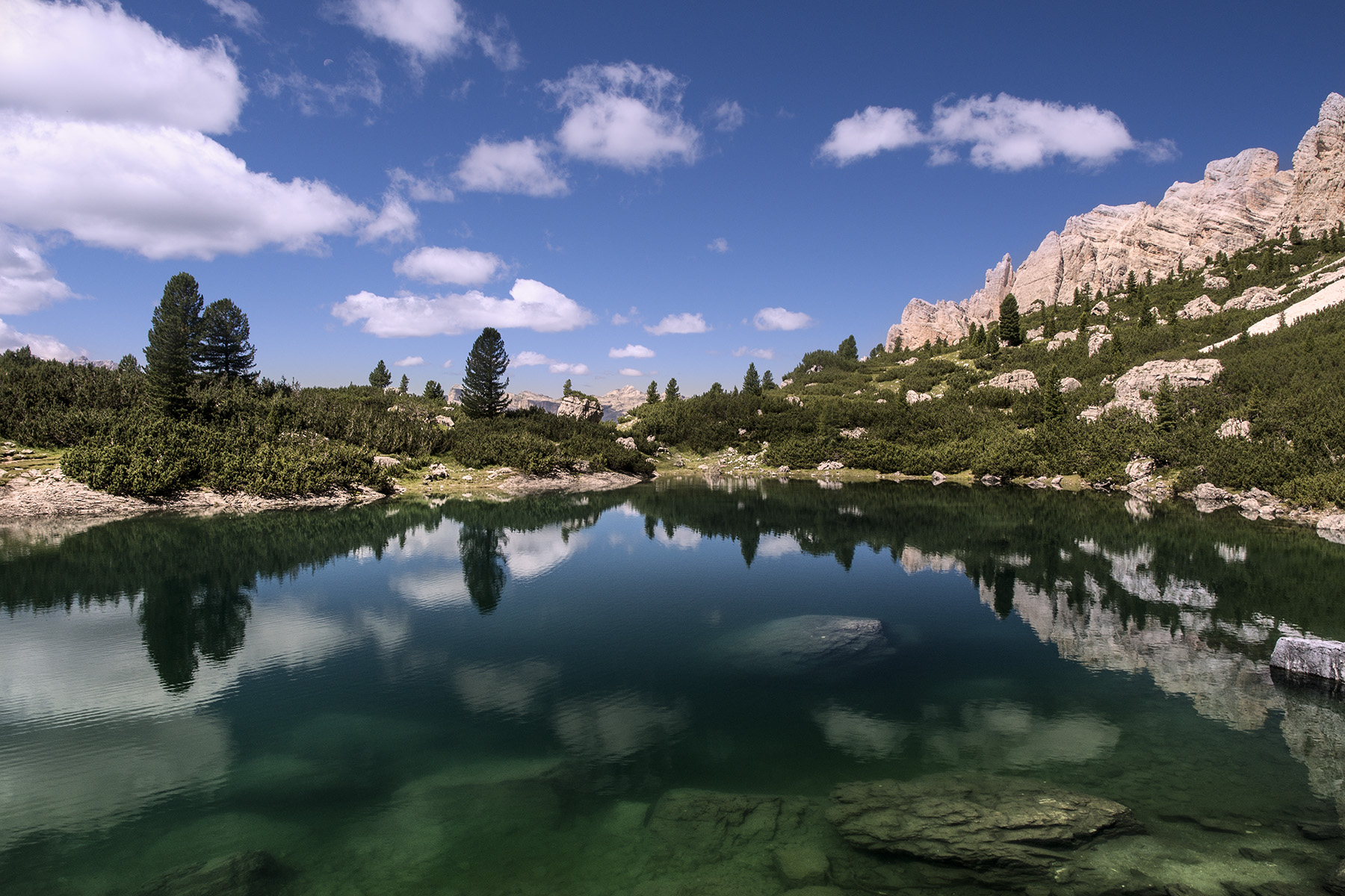 Lagacio lake '- val word