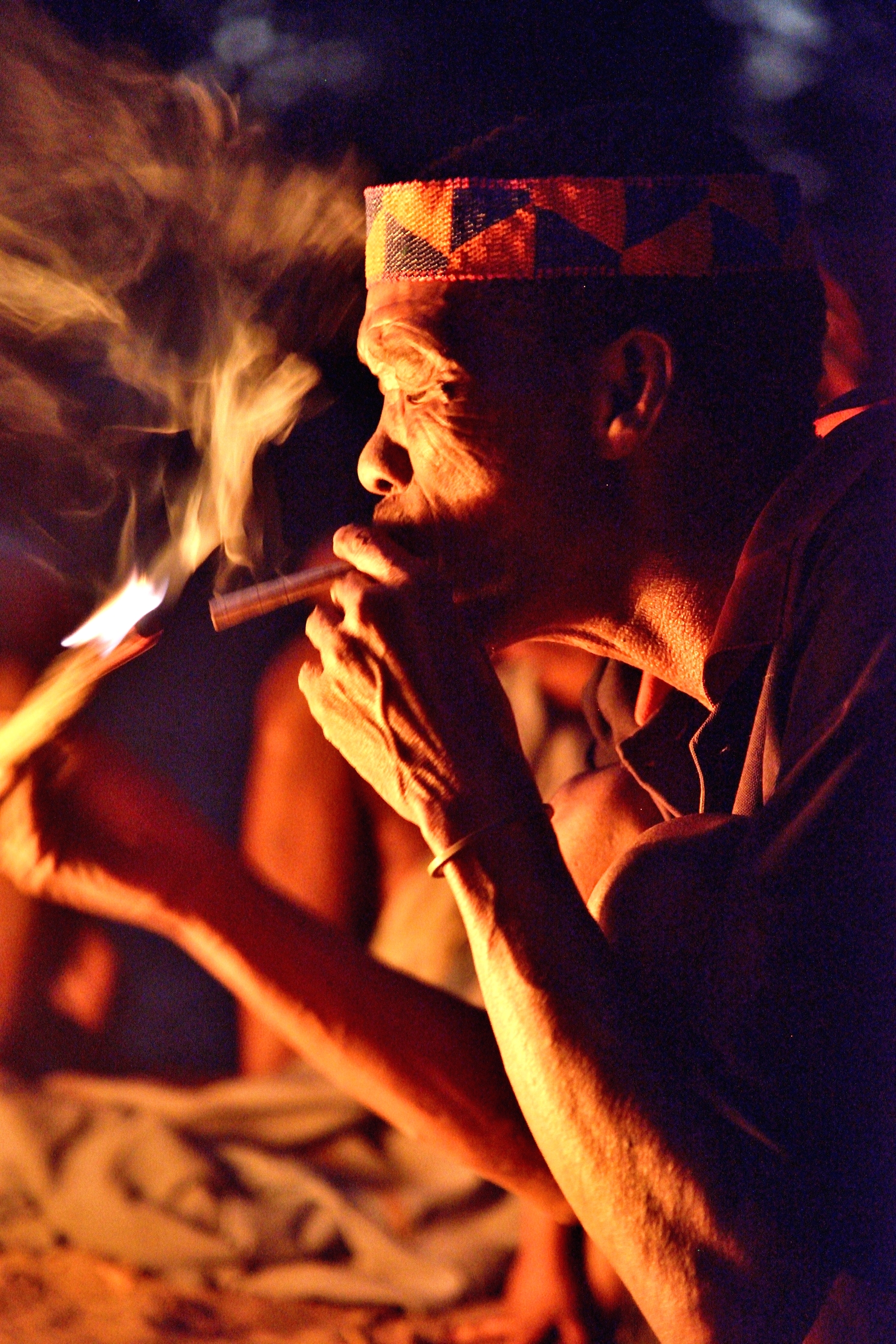 Bushmanland - Boscimane davanti al fuoco