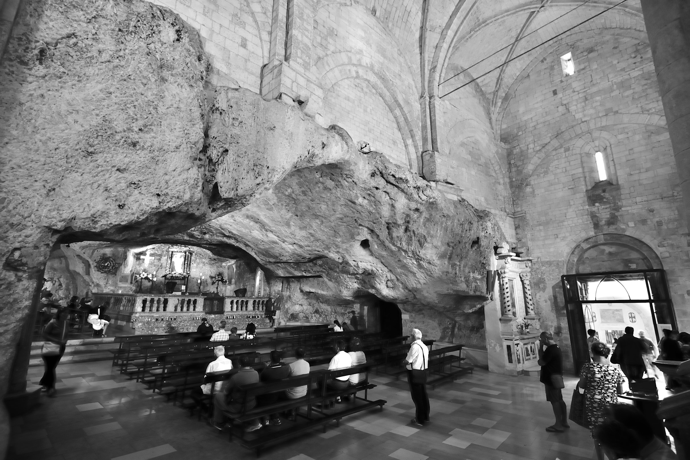 Grotta di San Michele a Monte Sant'Angelo